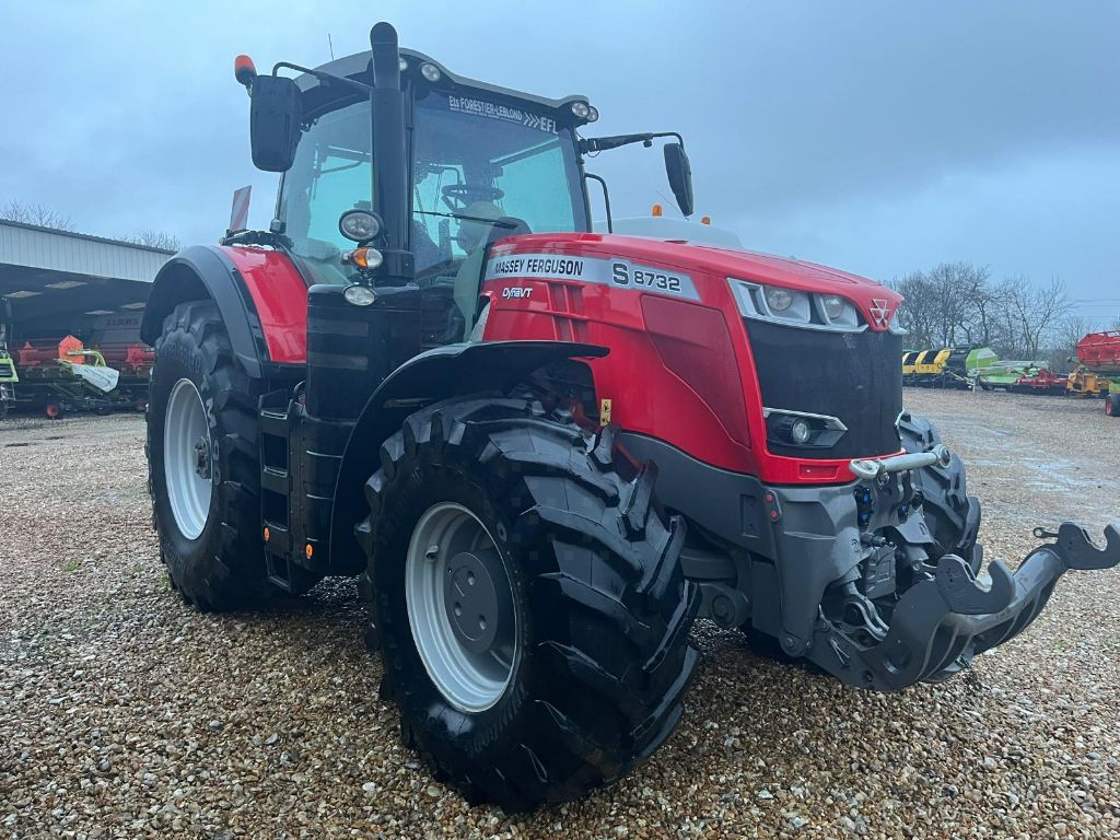 E-FARM: Massey Ferguson 8732 Dyna-VT - Traktor - id DCSITNY - 129 000 € - Rok produkcji: 2019 - Motogodziny: 3000,Moc silnika: 320,Francja
