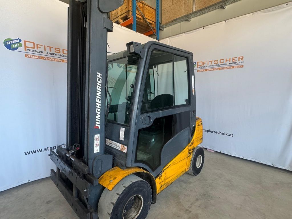 JUNGHEINRICH dfg 425 Carrello elevatore 12.990 €