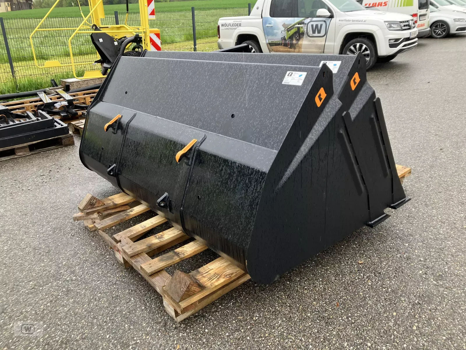 E-FARM: Quicke vl 245 - Adjunto - id X9DN2G9 - 1950 € - Año: 2023 - Austria
