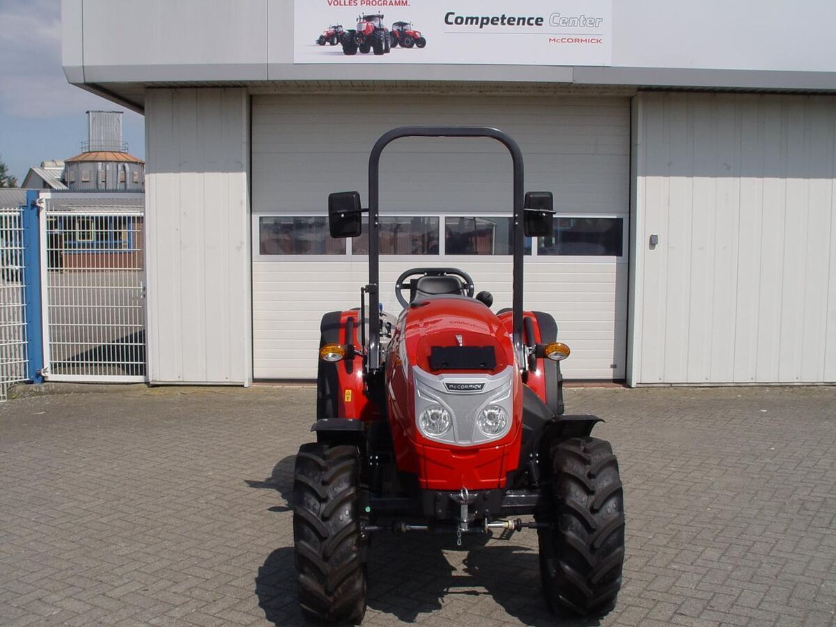 E-FARM: McCormick X2.055 - Traktor - id EHVFET4 - Baujahr: 2025 - Abgelesene Motorstunden: 1,Motorleistung (PS): 49,Deutschland