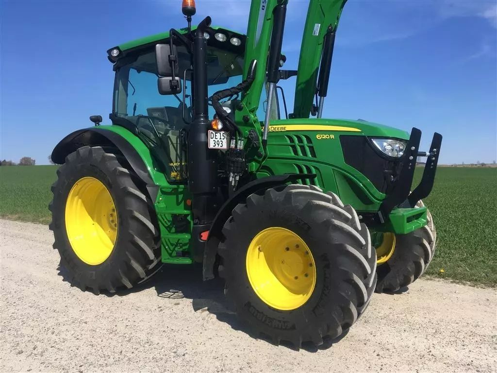 John Deere 6120 R Traktor 85 644 €