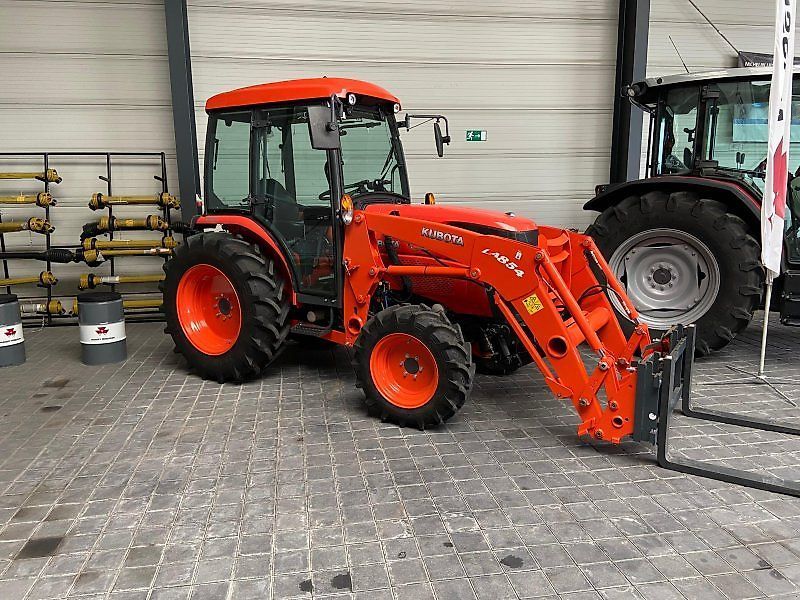 E-FARM: Kubota l 1501 inkl. kabine und zubehör - Traktor - id GHWLHXV - 43.500 € - Baujahr: 2019 - Abgelesene Motorstunden: 207,Motorleistung (PS): 49,Deutschland