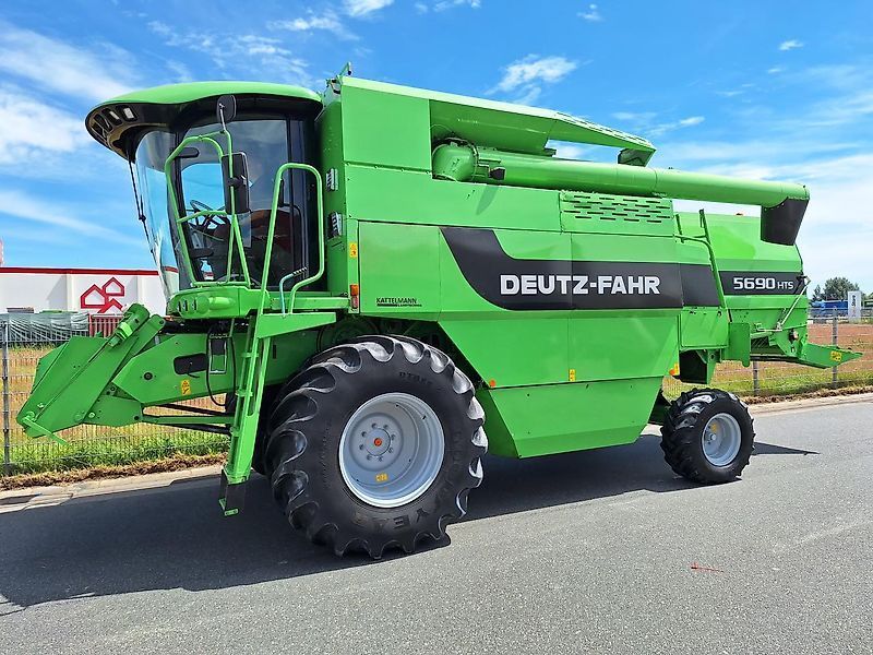 E-FARM: Deutz-Fahr 5690 HTS - Cosechadora - id VK1KBRW - Año: 2008 - Alemania