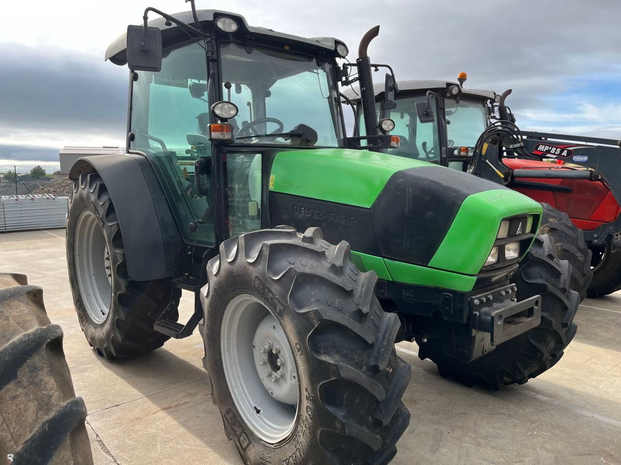 E-FARM: Deutz-Fahr Agrofarm 410 - Tracteur - id 1GEZGQE - 28 000 € - Année: 2010 - Lecture du nombre d'heure: 1 411,Puissance du moteur (chevaux): 85,France