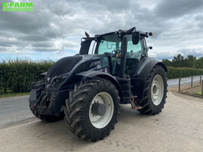 E-FARM: Valtra T254 - Tractor - id PUEADLB - €85,734 - Year of construction: 2019 - Engine hours: 3,400,Engine power (HP): 220,United Kingdom