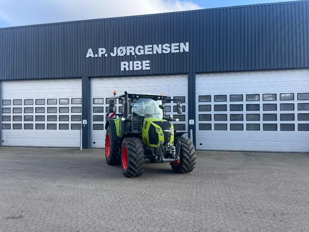E-FARM: Claas Arion 550 CMATIC - Tractor - id SYSSGPL - €117,276 - Year of construction: 2020 - Engine hours: 611,Engine power (HP): 165,Denmark