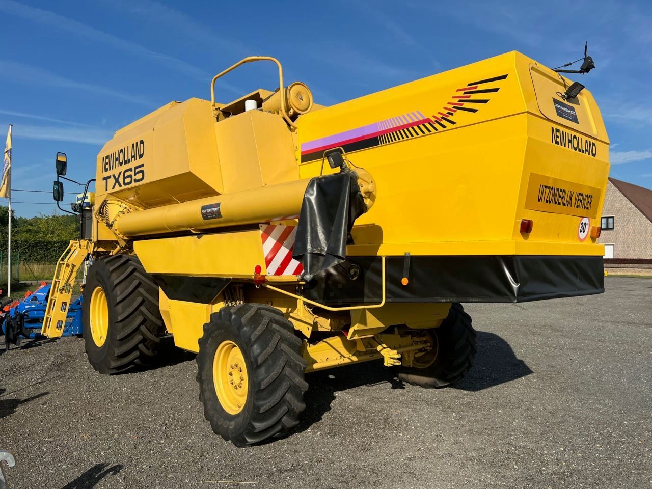 New Holland TX 65 Kombájn