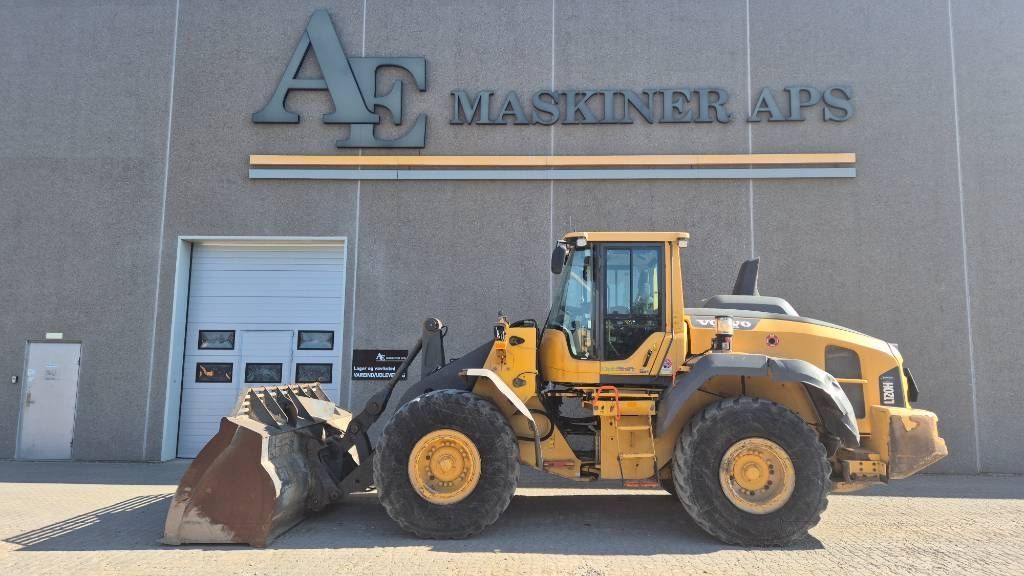 VOLVO l 120 h Chargeuse sur pneus 80 156 €