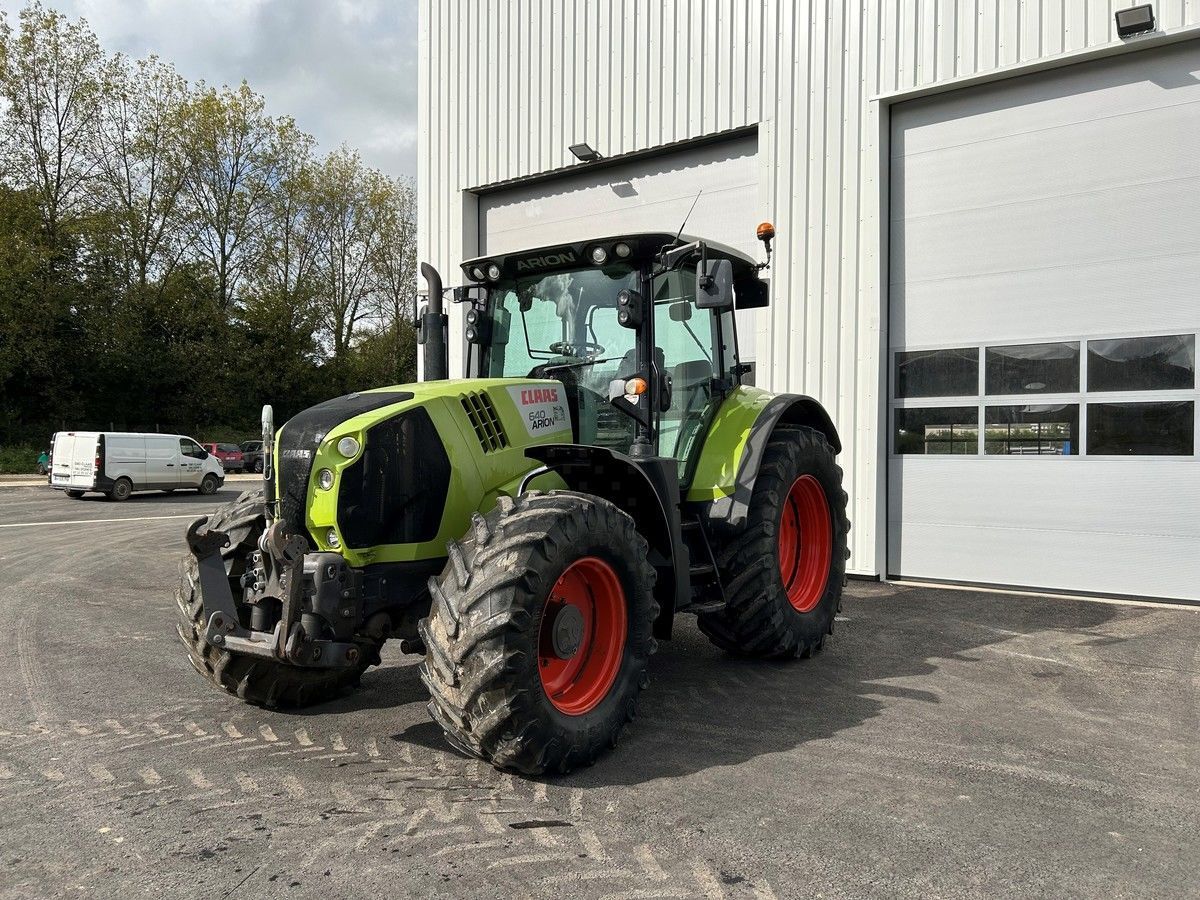 E-FARM: Claas Arion 640 - Tracteur - id SWLBYSP - 63 000 € - Année: 2016 - Lecture du nombre d'heure: 4 364,Puissance du moteur (chevaux): 169,France