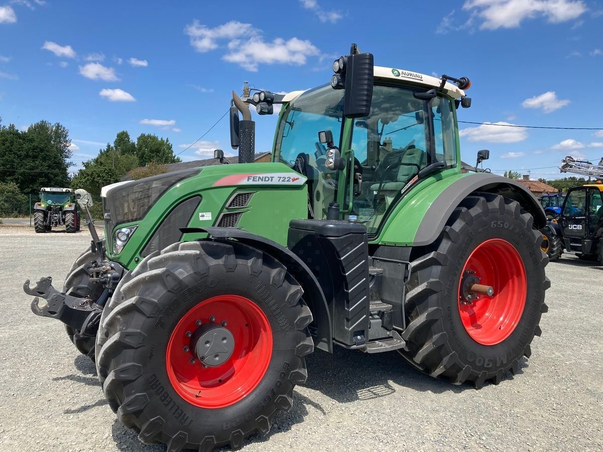 E-FARM: Fendt 722 Vario - Tracteur - id 3CGDU1Z - Année: 2016 - Lecture du nombre d'heure: 4 050,Puissance du moteur (chevaux): 220,France