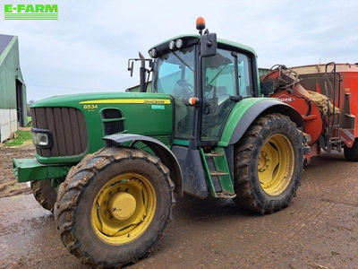 E-FARM: John Deere 6534 Premium - Tractor - id PXPAMNE - €38,000 - Year of construction: 2010 - Engine hours: 8,800,Engine power (HP): 125,France