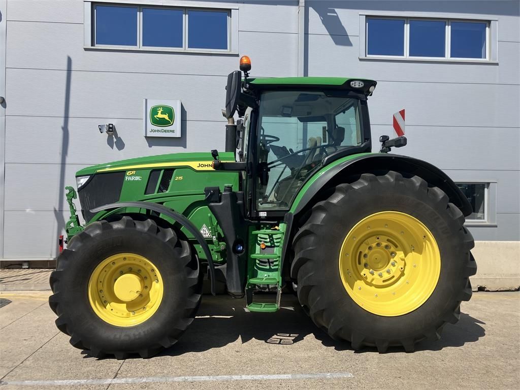 John Deere 6R 215 Tractor €186,729