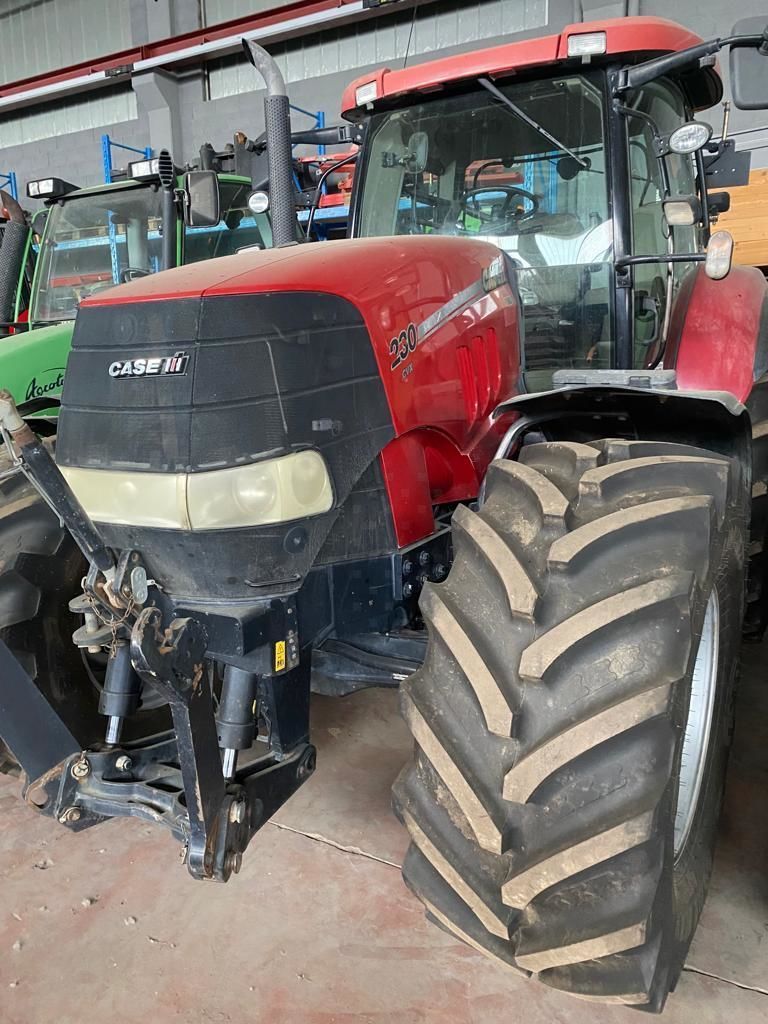 E-FARM: Case IH Puma 230 - Tractor - id LREQQ5H - 55.000 € - Año: 2012 - Horas: 10.000,Potencia del motor: 230,Italia