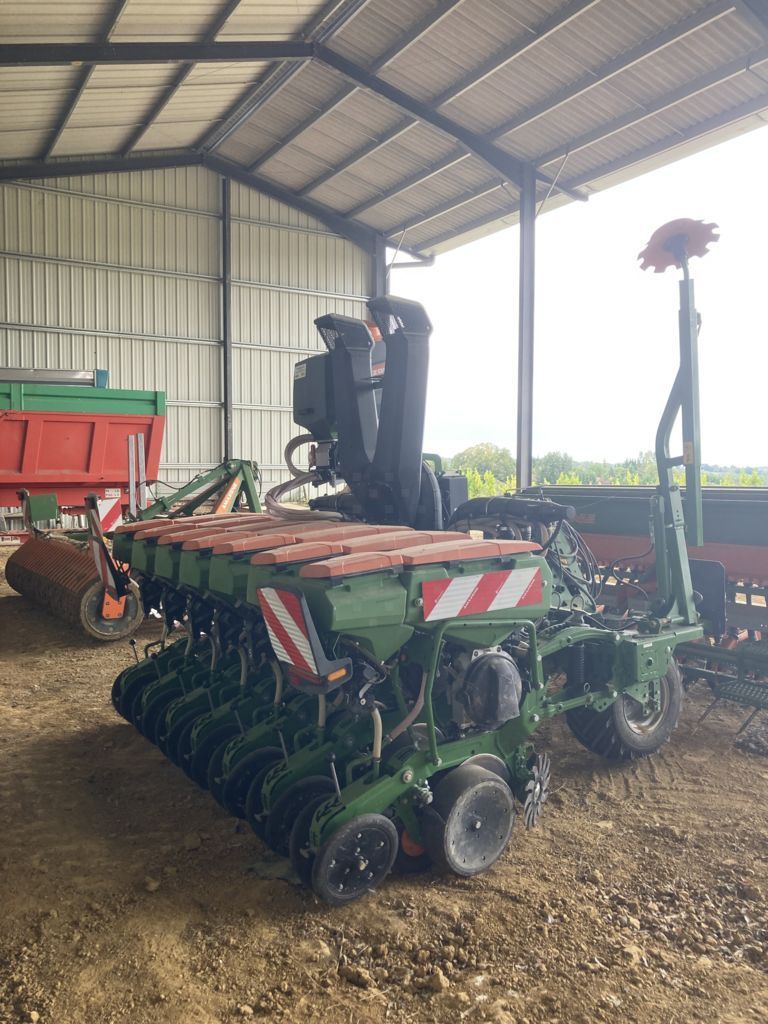 E-FARM: Amazone Precea 4500-2 Super - Einzelkornsämaschine - id ATDE4ZJ - 42.000 € - Baujahr: 2021 - Frankreich