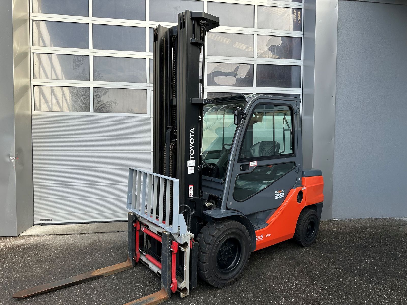 TOYOTA 52-8fdjf35 - neuwertig !!! - triplex 5,5 m !!! Gabelstapler 32.950 €