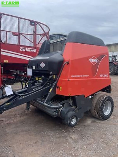 E-FARM: Kuhn VB 2160 - Baler - id BARLA5S - €16,200 - Year of construction: 2011 - Total number of bales produced: 17,200,France