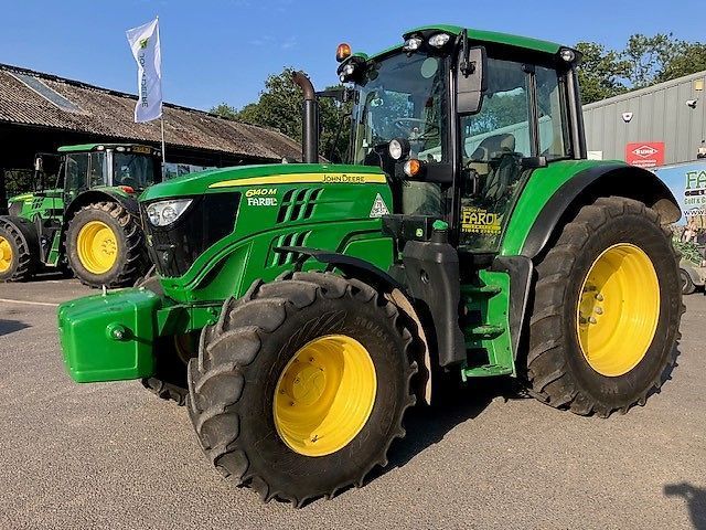 E-FARM: John Deere 6140 M - Traktor - id IIA2KFZ - 88 493 € - Rok produkcji: 2022 - Motogodziny: 1697,Zjednoczone Królestwo