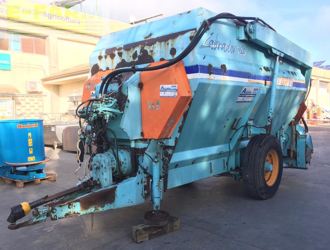 Storti labrador 120 Mixer feeder €7,000