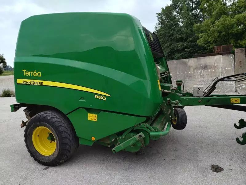 E-FARM: John Deere 960 - Balownica - id SDAL1SZ - 19 000 € - Rok produkcji: 2013 - Francja