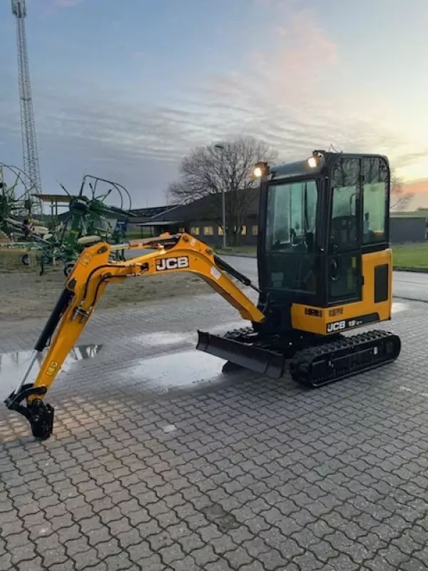 JCB 19 c 1 udskydelig undervogn og hydudtag Kotrógépek 22 685 EUR