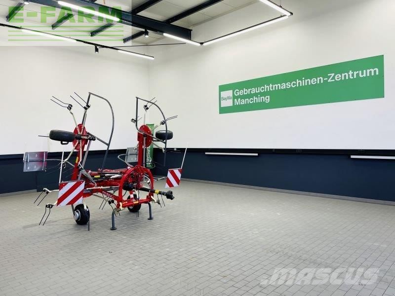 Massey Ferguson TD524 DN Karuzelowy przetrząsacz do siana 6218 €