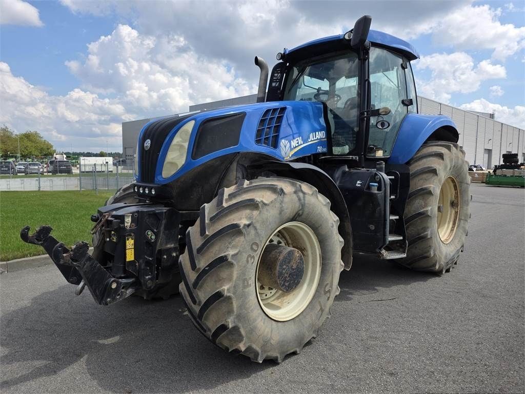 E-FARM: New Holland T8.390 - Tractor - id AEALAFN - €50,000 - Year of construction: 2013 - Engine hours: 9,094,Lithuania