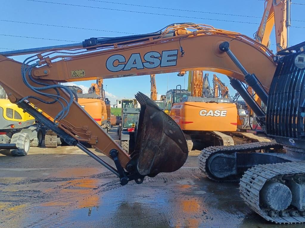 Case IH Optum 300 Crawler excavator €189,000