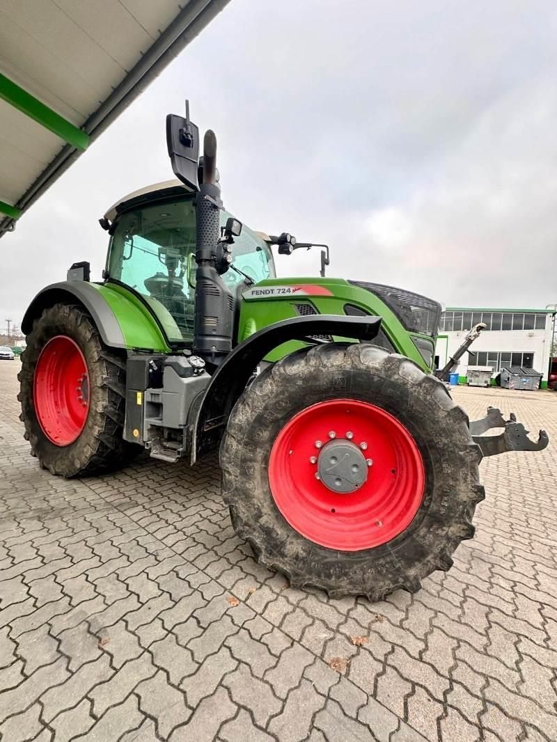 E-FARM: Fendt 724 Vario Power - Tracteur - id 7H5QXER - 74 800 € - Année: 2020 - Lecture du nombre d'heure: 14 842,Puissance du moteur (chevaux): 240,Allemagne