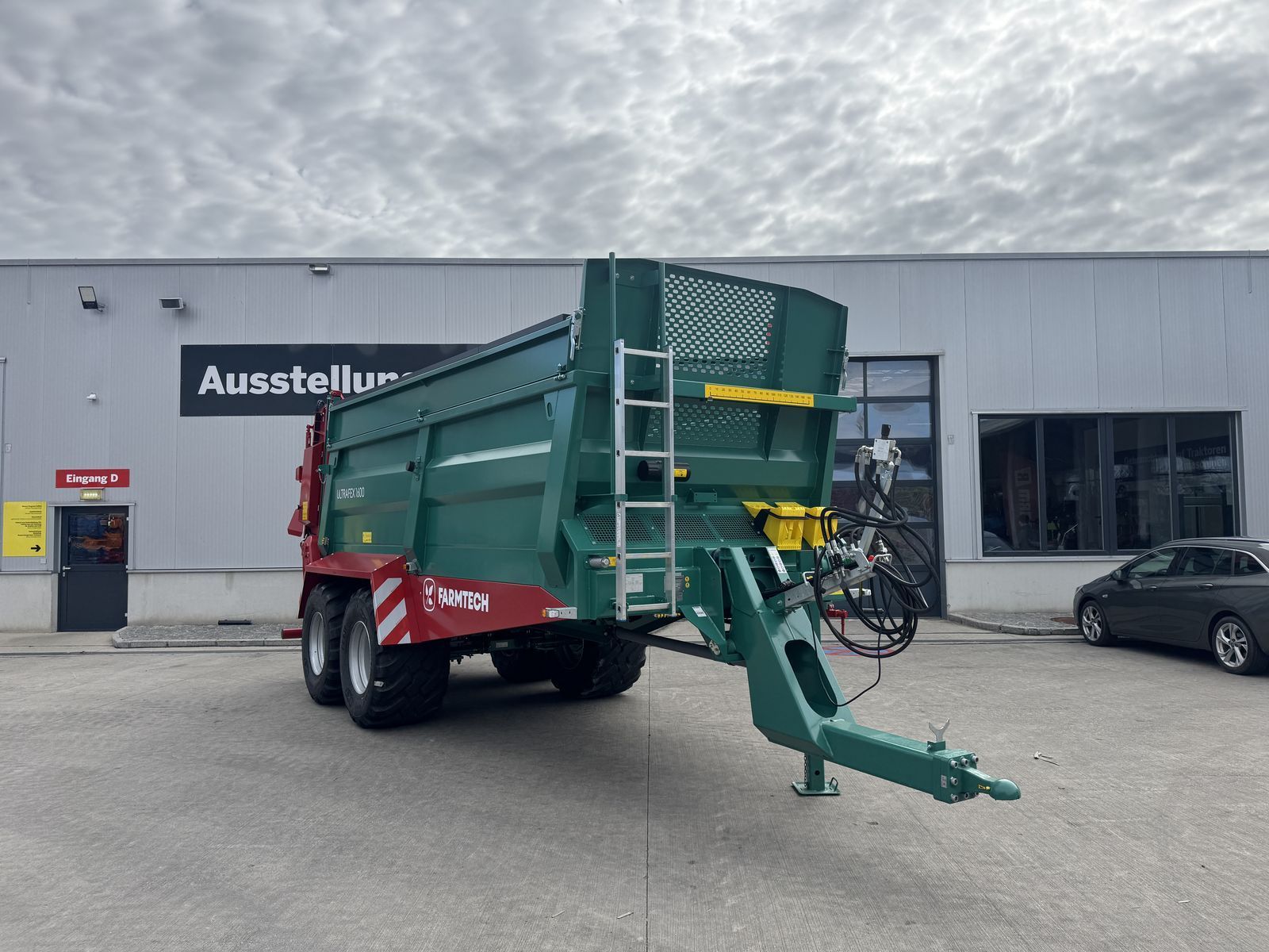 Farmtech ultrafex 1600 Manure and compost spreader €54,917