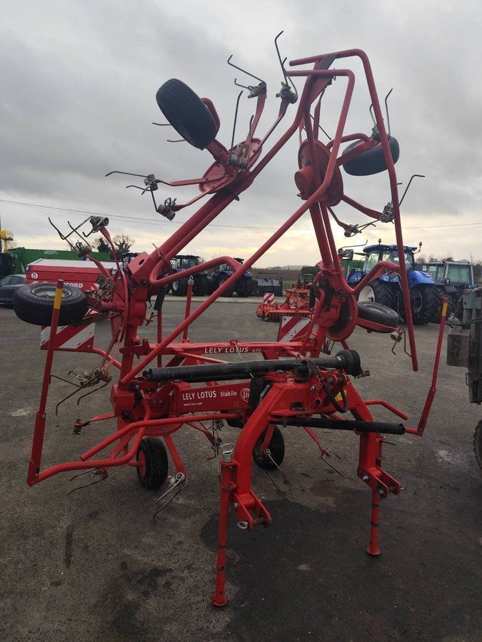 E-FARM: Lely stabilo 675 - Tedder - id VE8WQWZ - 5400 € - Año: 2014 - Francia