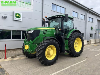 E-FARM: John Deere 6215 R - Tractor - id ZMG2TRF - €139,869 - Year of construction: 2021 - Engine hours: 2,675,Engine power (HP): 214,United Kingdom