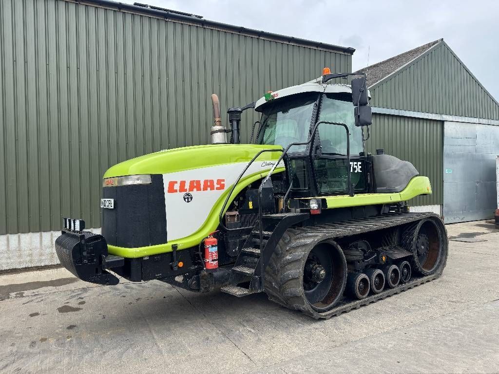 E-FARM: Claas Challenger 75E - Tracteur - id P5EYAJT - 33 828 € - Année: 2002 - Lecture du nombre d'heure: 10 292,Puissance du moteur (chevaux): 340,Royaume-Uni