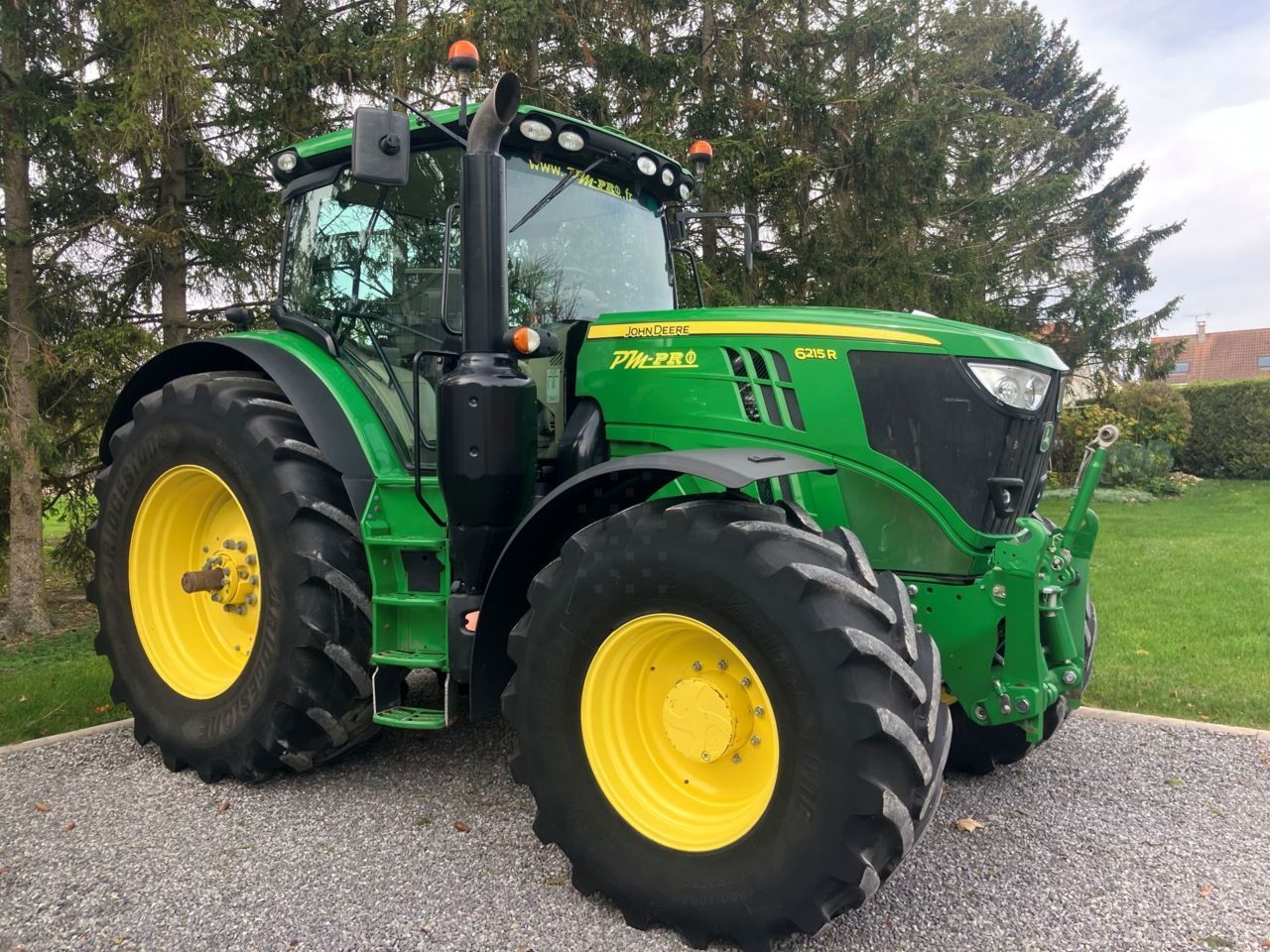 John Deere 6215 R Trattore 77.000 €