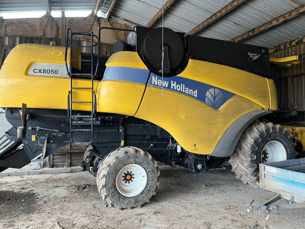 New Holland CX 8050 Combine harvester €72,000