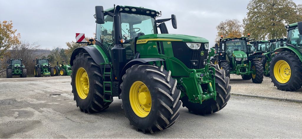 E-FARM: John Deere 6R 250 - Tractor - id PB2DTKG - €172,000 - Year of construction: 2022 - Engine hours: 900,Engine power (HP): 250,France