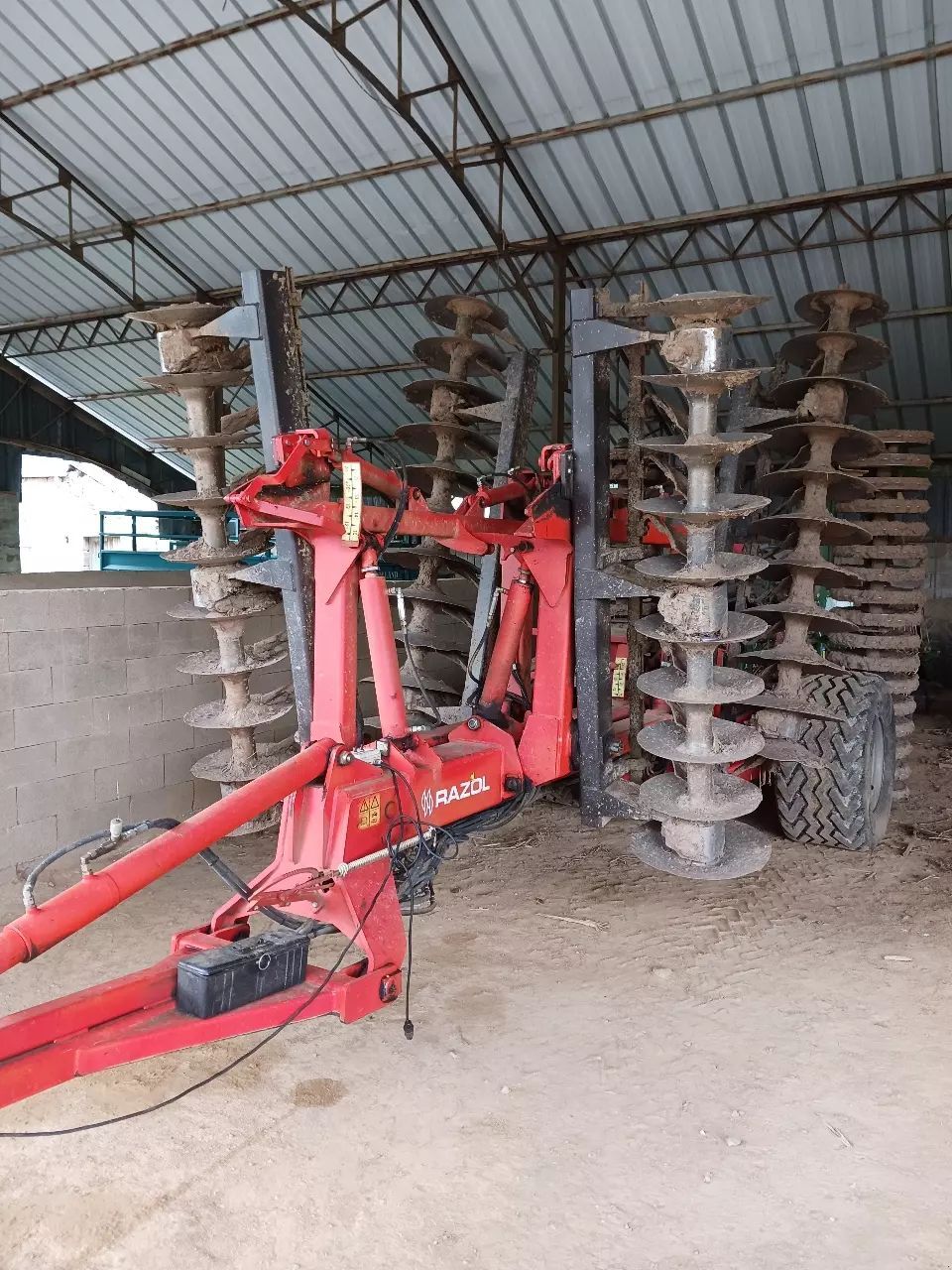 E-FARM: Razol rzh40 - Cultivateur - id LS6PHAT - 12 500 € - Année: 2013 - France