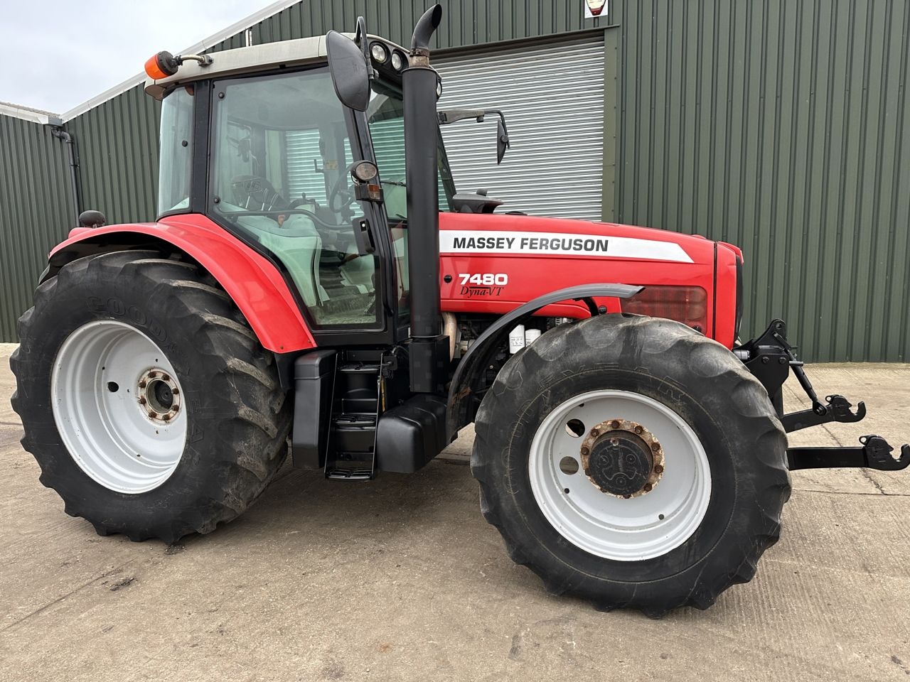 Massey Ferguson 7480 tractor €29,721