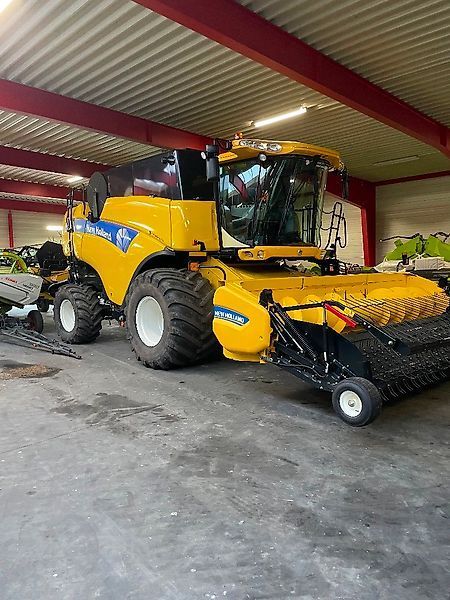New Holland CX 8080 Κομπίνα