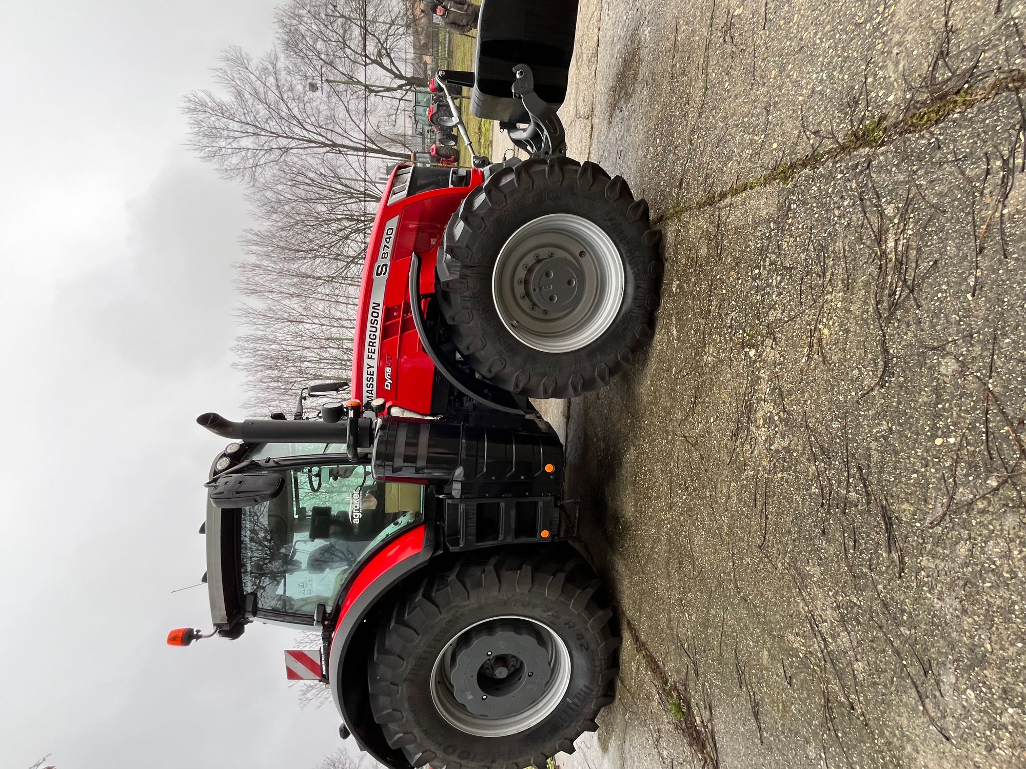Massey Ferguson 8740 S Tractor 199.000 EUR