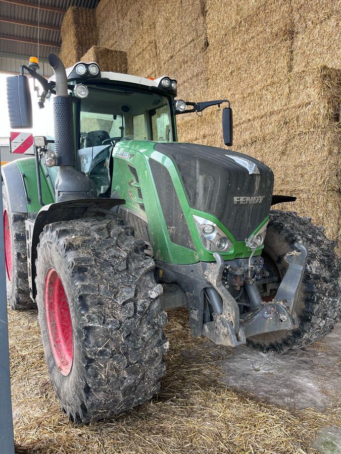 E-FARM: Fendt 828 Vario ProfiPlus - Traktor - id QMDNMYG - 98.000 € - Baujahr: 2019 - Abgelesene Motorstunden: 6.000,Motorleistung (PS): 280,Frankreich