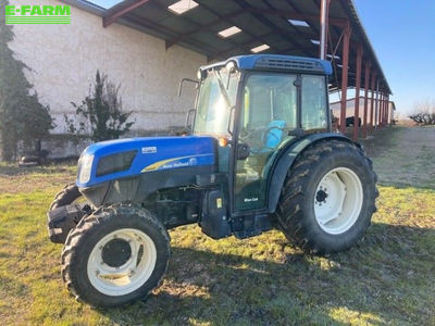 E-FARM: New Holland T4050 - Tractor - id KASC5BX - €44,000 - Year of construction: 2013 - Engine hours: 1,275,Engine power (HP): 97,France