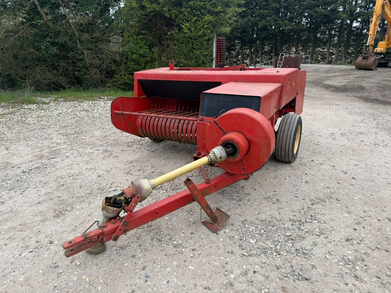 Massey Ferguson 124 Empacadora 4032 €