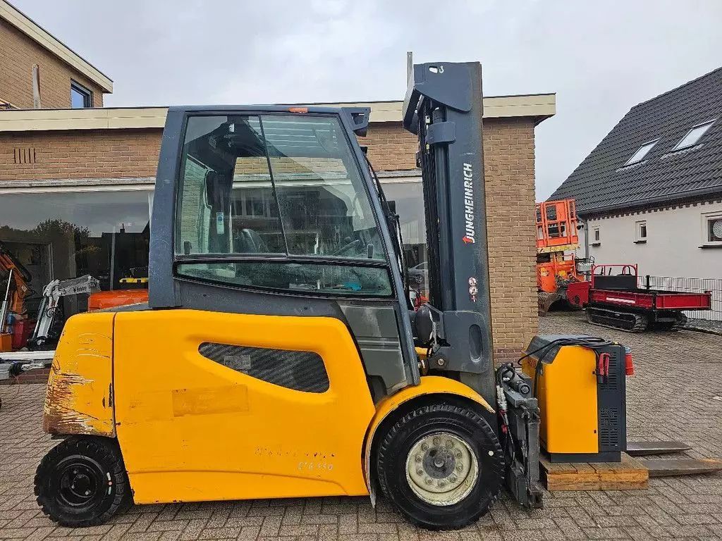JUNGHEINRICH 5 tons elektrische heftruck 2016 triplo Carretilla elevadora 13.750 €