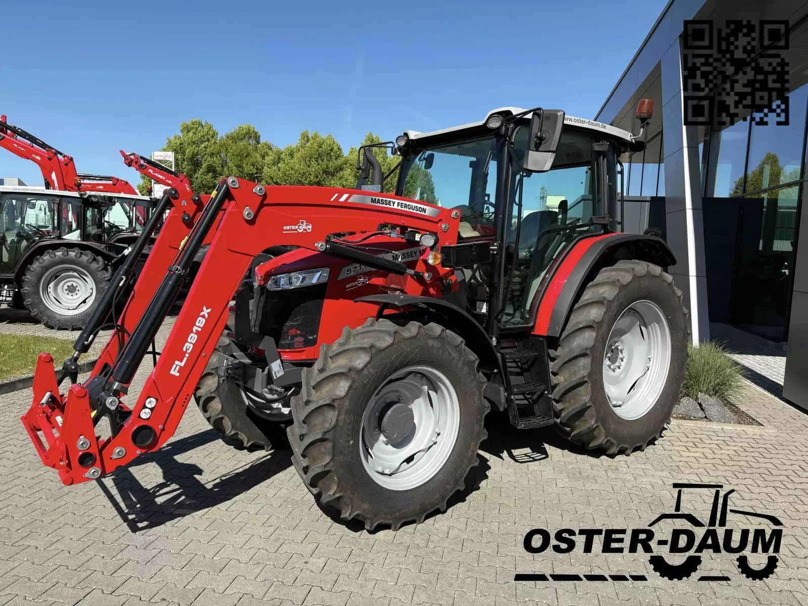 Massey Ferguson 5711 M Traktor 71 429 €