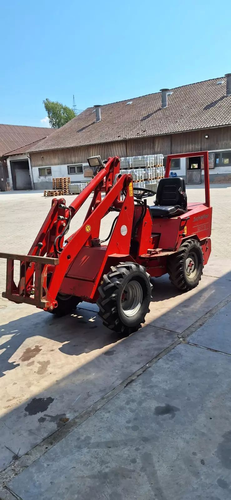 E-FARM: Schäffer 217 s - Radlader - id 3KTCMWF - 15.500 € - Baujahr: 2006 - Abgelesene Motorstunden: 4.800,Deutschland