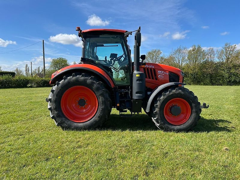 Kubota M7-131 Tractor €86,598