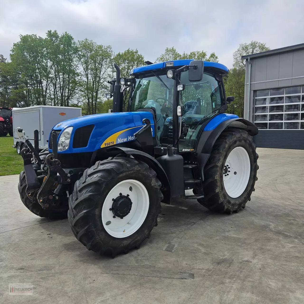 New Holland T 6070 Elite Tractor €37,900