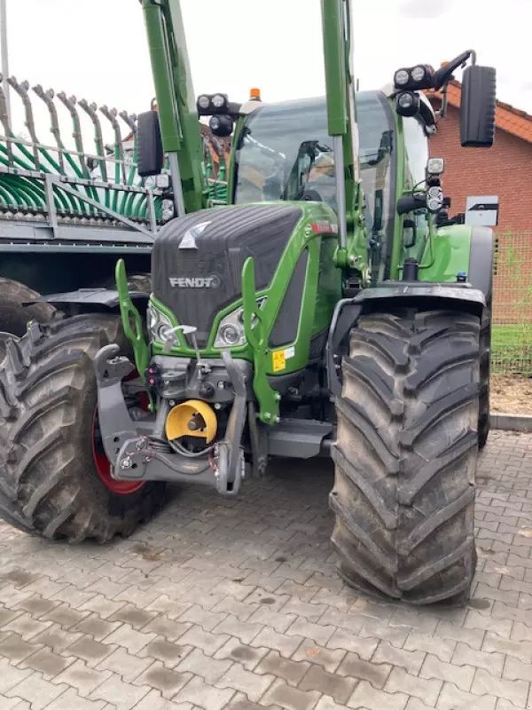 E-FARM: Fendt 718 Vario ProfiPlus - Tractor - id F7NCYBH - 190.000 € - Año: 2023 - Horas: 457,Potencia del motor: 181,Alemania