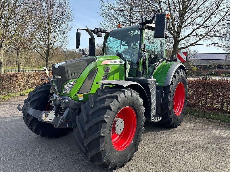 Fendt 724 Vario Profi Plus Tractor €114,000