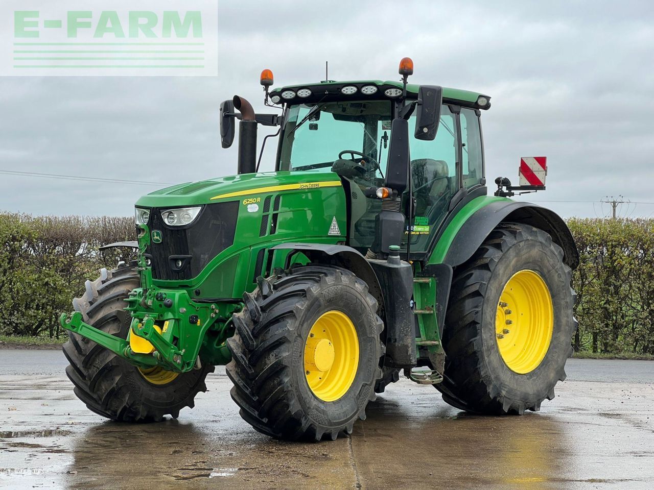 John Deere 6250 R Tractor €111,000
